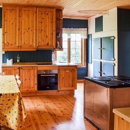 10 Bedroom Lovely In Ostre Gausdal *