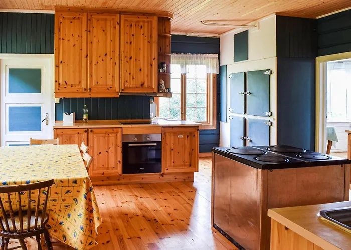 10 Bedroom Lovely In Ostre Gausdal *
